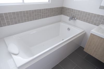 Leaking Tub Repair - Bathroom Renovations And Remodeling Wilmington, Delaware